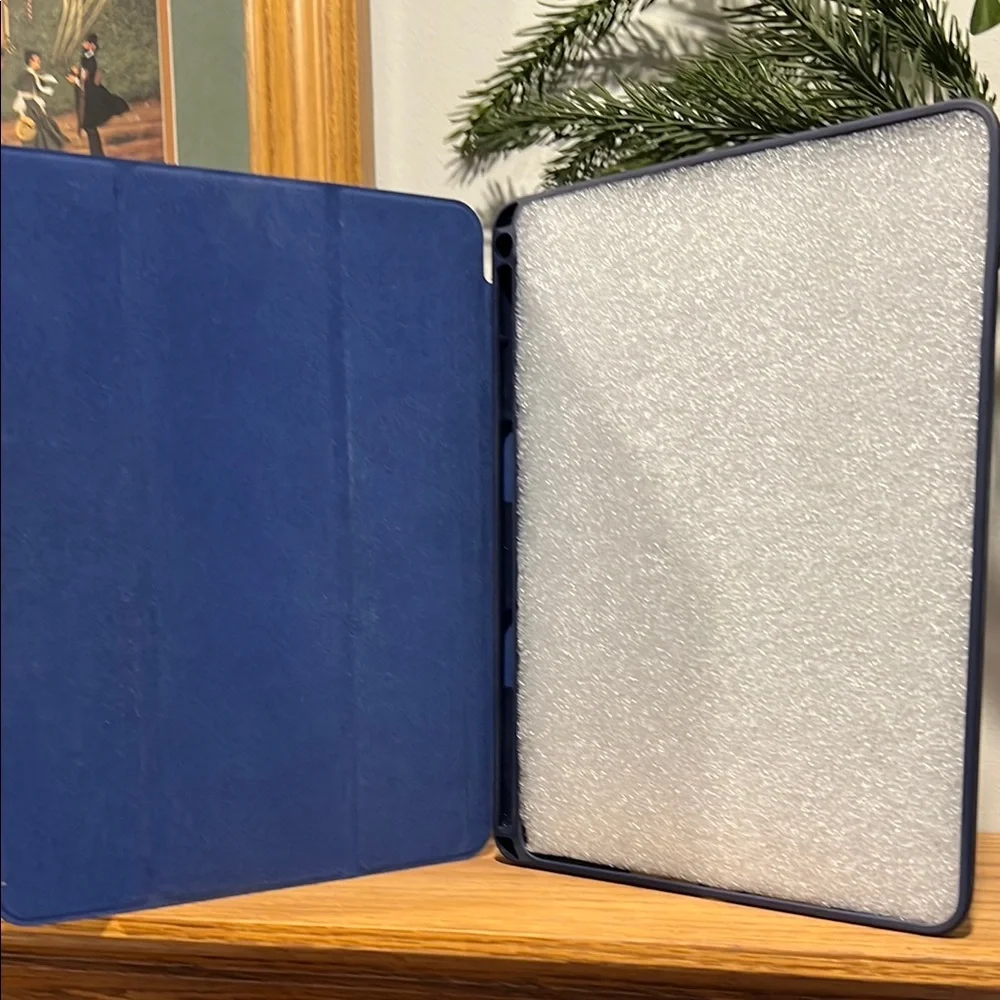 Blue Tablet Case for iPad 9.7 - 2018